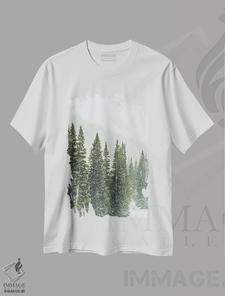 تیشرت سفید طرح دار پانورامای جنگل زمستانی I، دکور تعطیلات اثر کارن منداو | فروشگاه ایماژ