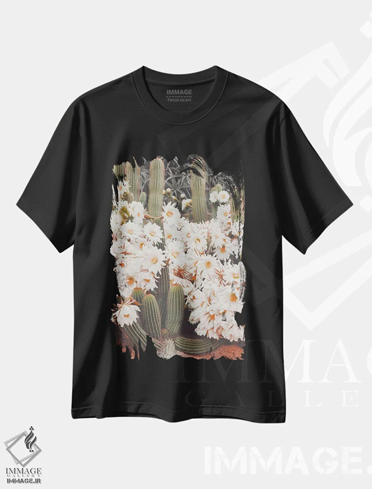تیشرت مشکی طرح دار کاکتوس های شکوفا، عکاسی ماکرو اثر کارن منداو | فروشگاه ایماژ