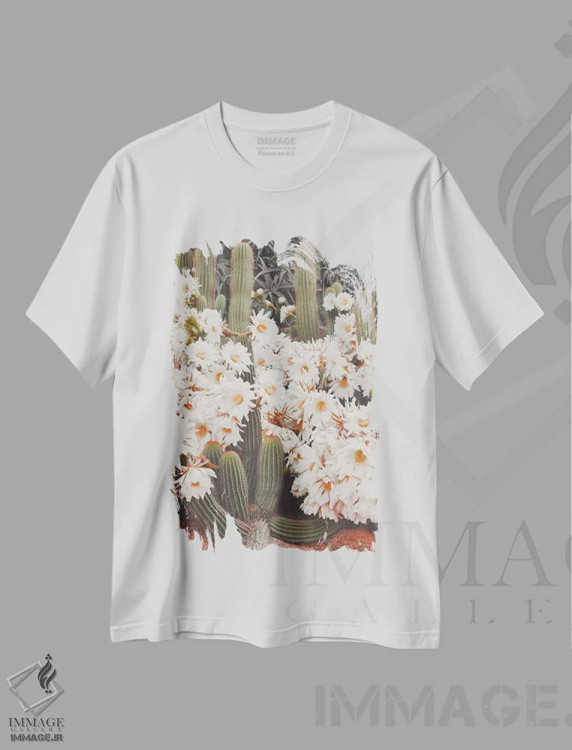تیشرت سفید طرح دار کاکتوس های شکوفا، عکاسی ماکرو اثر کارن منداو | immage.ir