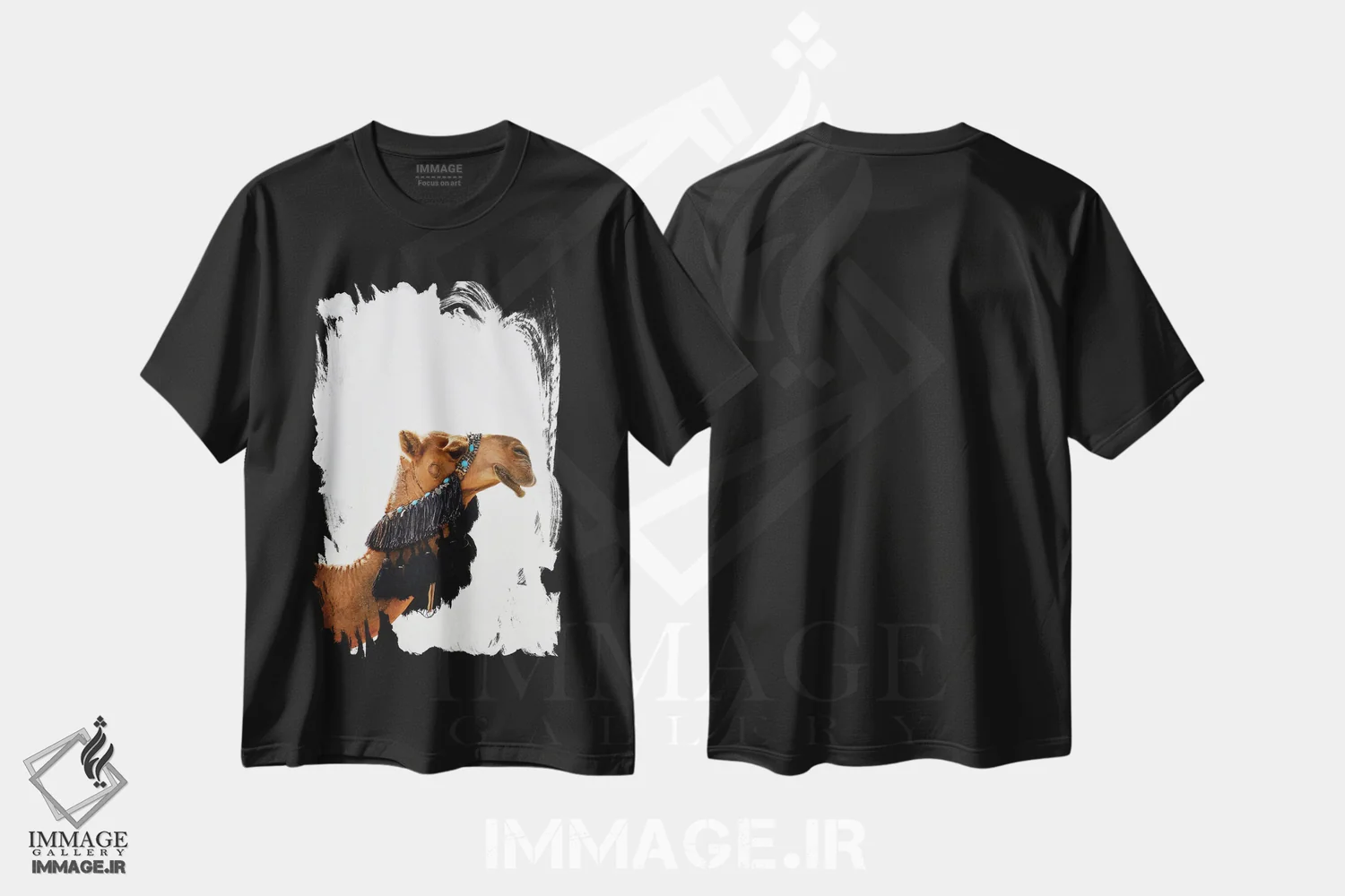 تیشرت مشکی طرح دار شتر تزئین شده، مدیوم اثر کارن منداو | immage.ir