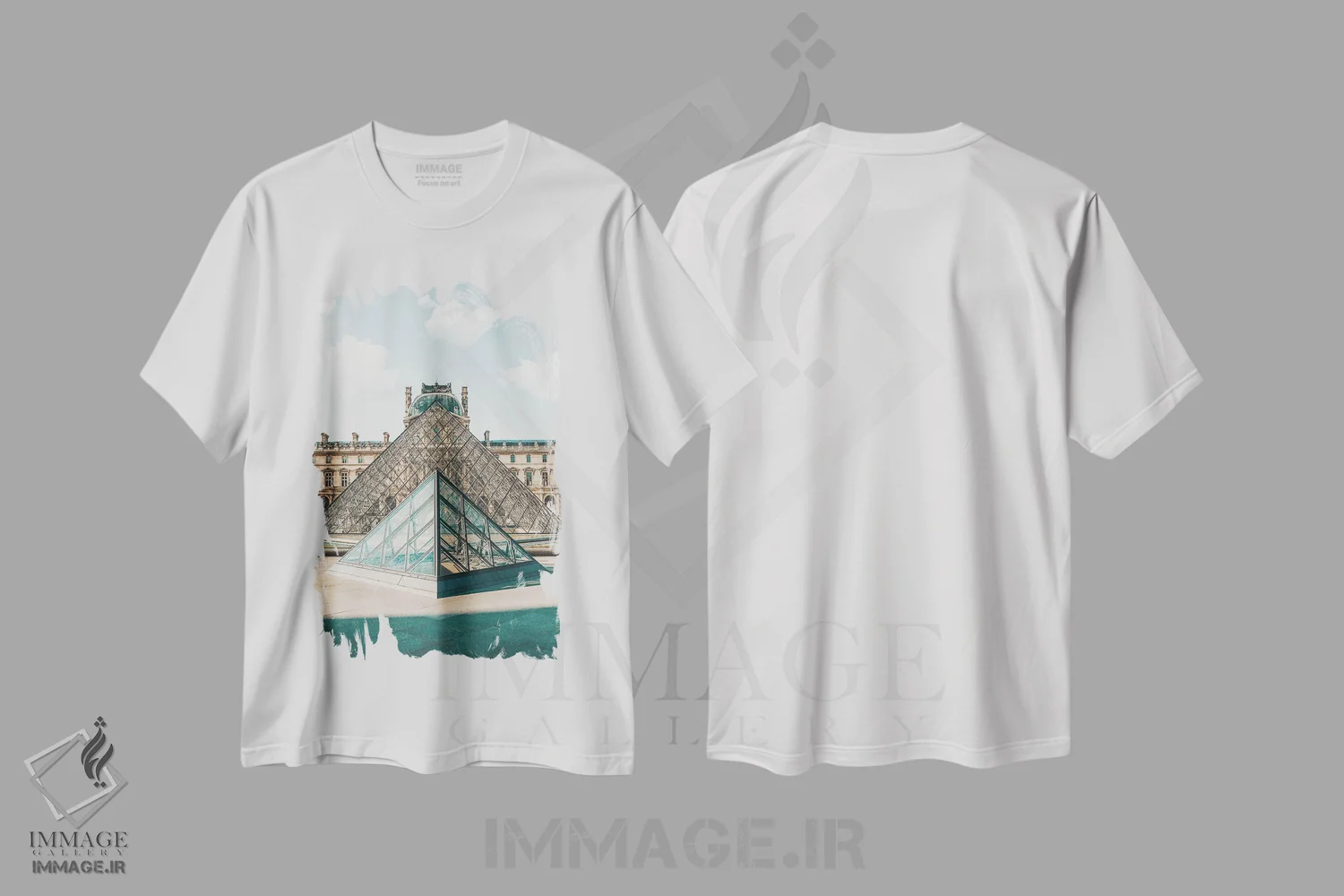تیشرت سفید طرح دار موزه لوور پاریس، مدیوم اثر کارن منداو | immage.ir