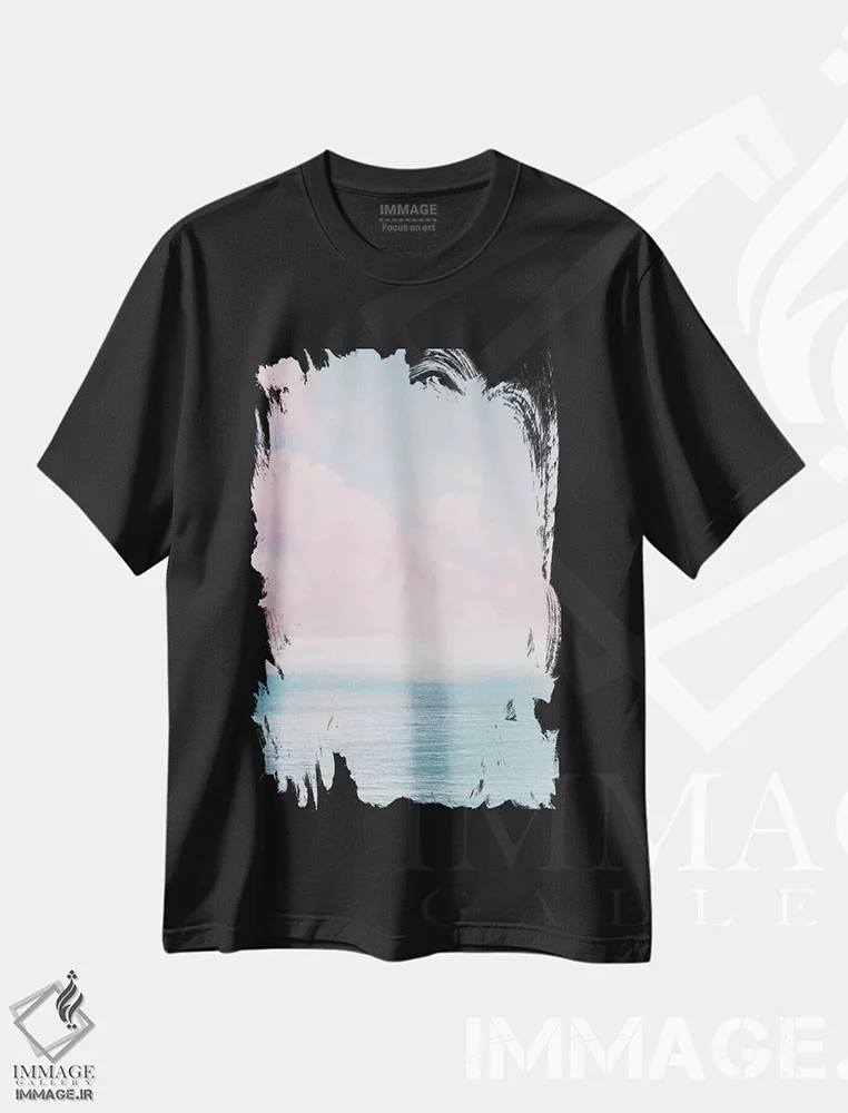 تیشرت مشکی طرح دار اقیانوس با ابرهای صورتی، دکور ساحلی اثر کارن منداو | immage.ir