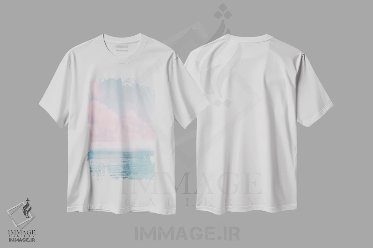 تیشرت سفید طرح دار اقیانوس با ابرهای صورتی، دکور ساحلی اثر کارن منداو | فروشگاه ایماژ