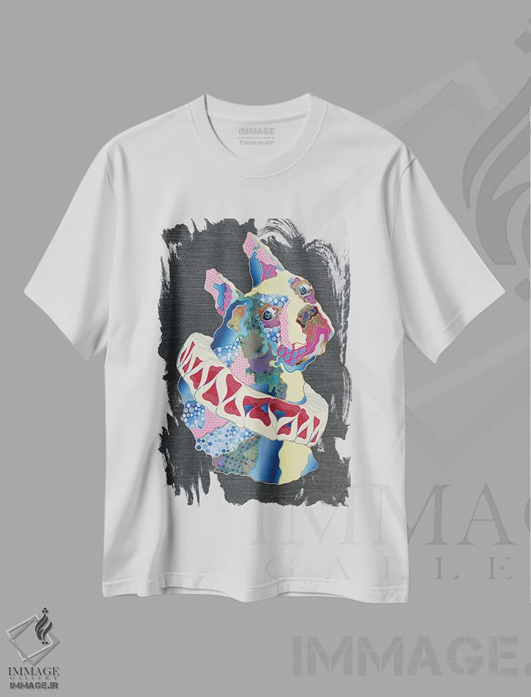 تیشرت سفید طرح دار وفاداری، دکور معاصر اثر کاستیانتین مالگینف | immage.ir