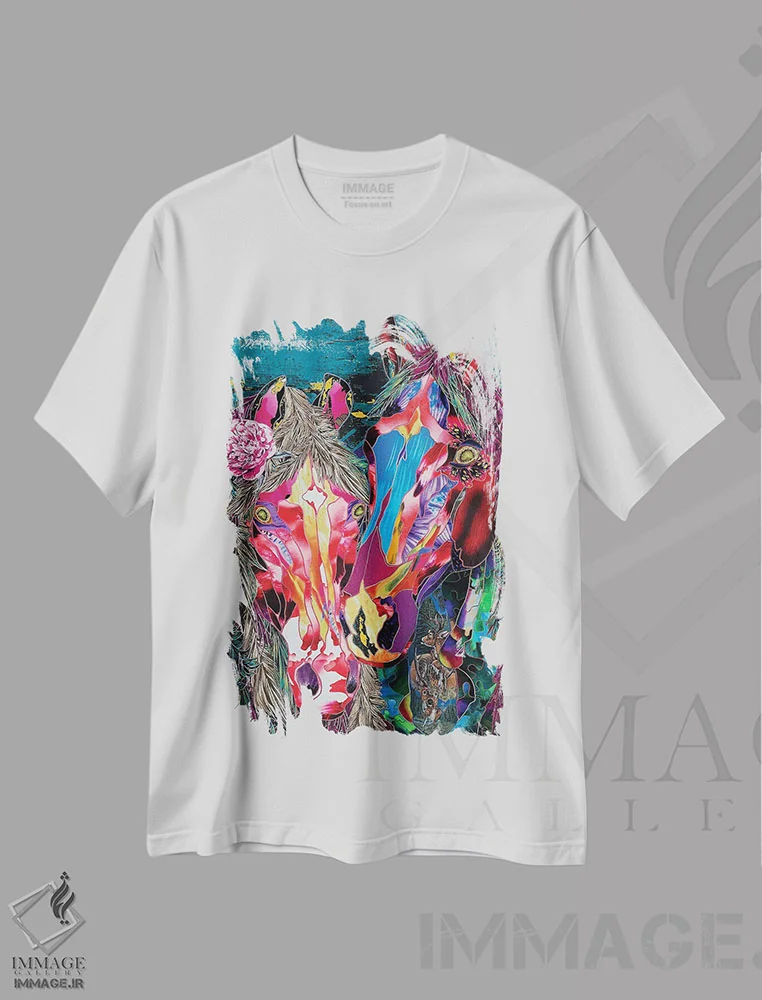 تیشرت سفید طرح دار اسب های جادویی، دکوراسیون جایگزین اثر کاستیانتین مالگینف | immage.ir