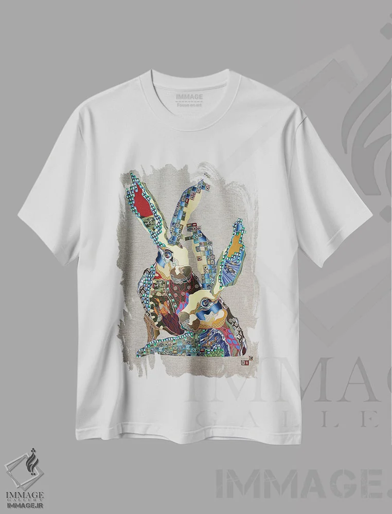 تیشرت سفید طرح دار یک زوج دوست داشتنی، دکور معاصر اثر کاستیانتین مالگینف | immage.ir