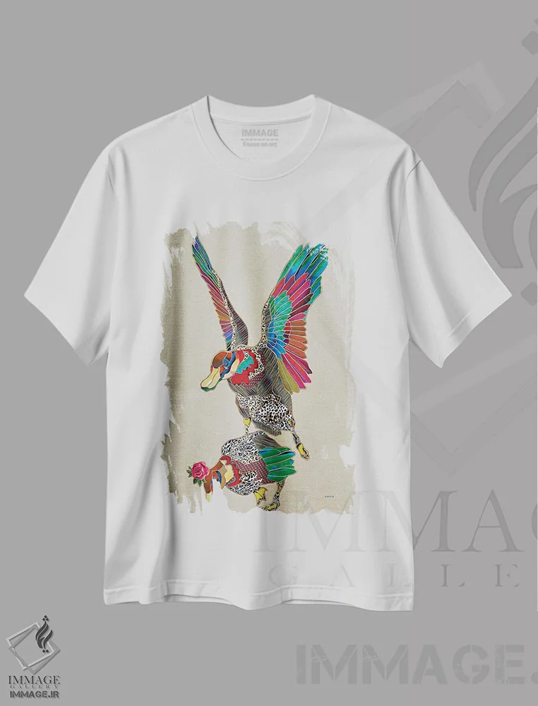 تیشرت سفید طرح دار جاذبه، دکور معاصر اثر کاستیانتین مالگینف | فروشگاه ایماژ