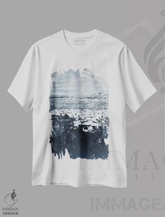 تیشرت سفید طرح دار ماده سیاه اثر کا آر موئر | immage.ir