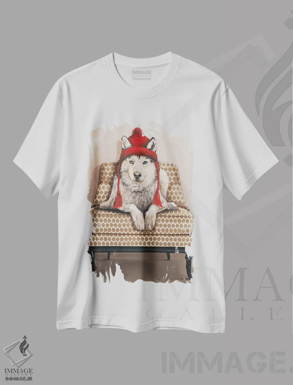 تیشرت سفید طرح دار یاقوت، دکور کلبه و لژ اثر کندون کریشنز | فروشگاه ایماژ