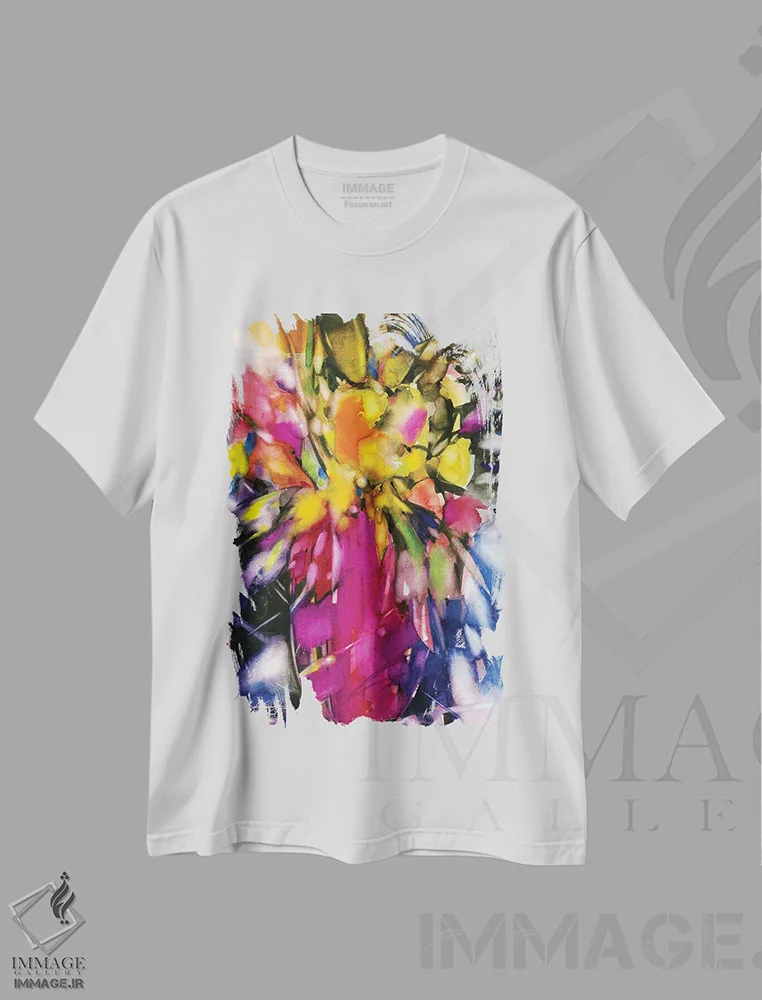 تیشرت سفید طرح دار شکوفه های لطیف، هنر فاخر معاصر اثر کتی مورتون استنیون | immage.ir