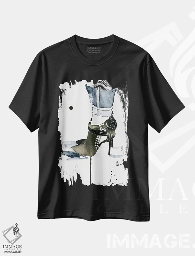 تیشرت مشکی طرح دار میخ کوب شده، تزئینی اثر کلسی مک نت | immage.ir