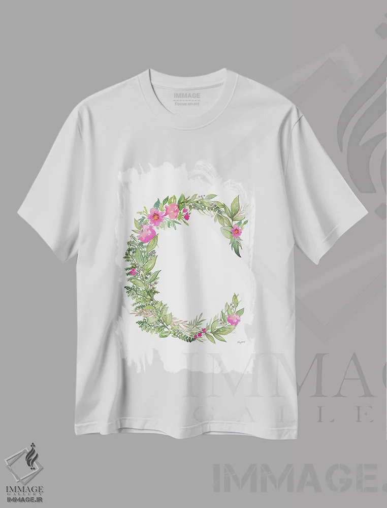 تیشرت سفید طرح دار حرف C گیاهی، تزئینی اثر کلسی مک نت | فروشگاه ایماژ