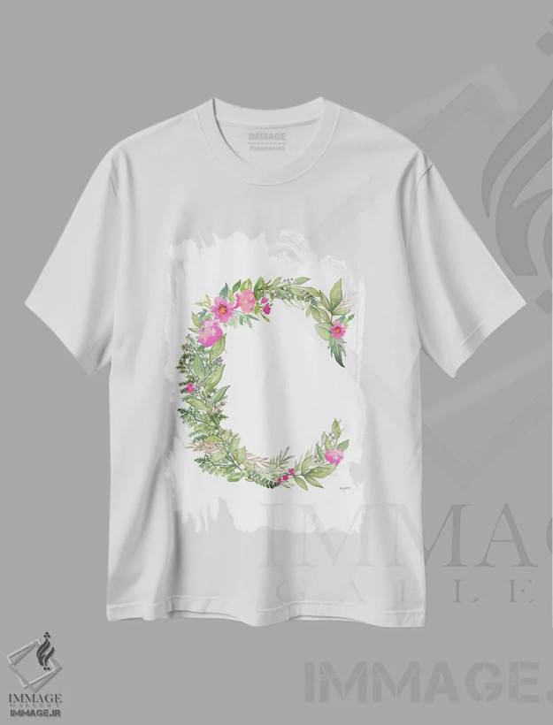 تیشرت سفید طرح دار حرف C گیاهی، تزئینی اثر کلسی مک نت | فروشگاه ایماژ