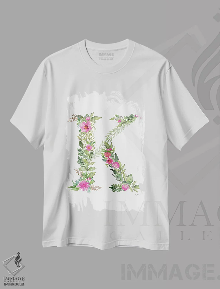 تیشرت سفید طرح دار حرف K گیاهی، تزئینی اثر کلسی مک نت | فروشگاه ایماژ