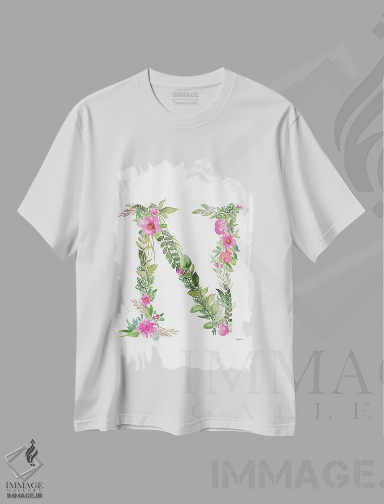 تیشرت سفید طرح دار حرف N گیاهی، تزئینی اثر کلسی مک نت | immage.ir