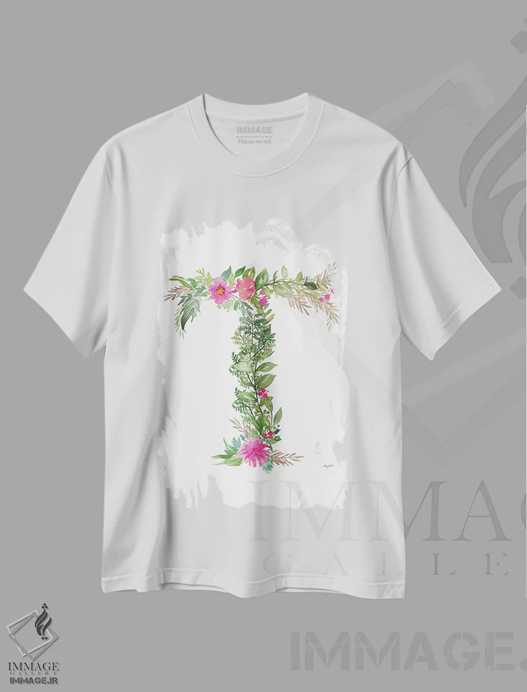 تیشرت سفید طرح دار حرف T گیاهی، تزئینی اثر کلسی مک نت | immage.ir