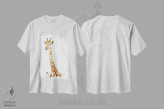 تیشرت سفید طرح دار زرافه، تزئینی اثر کلسی مک نت | فروشگاه ایماژ