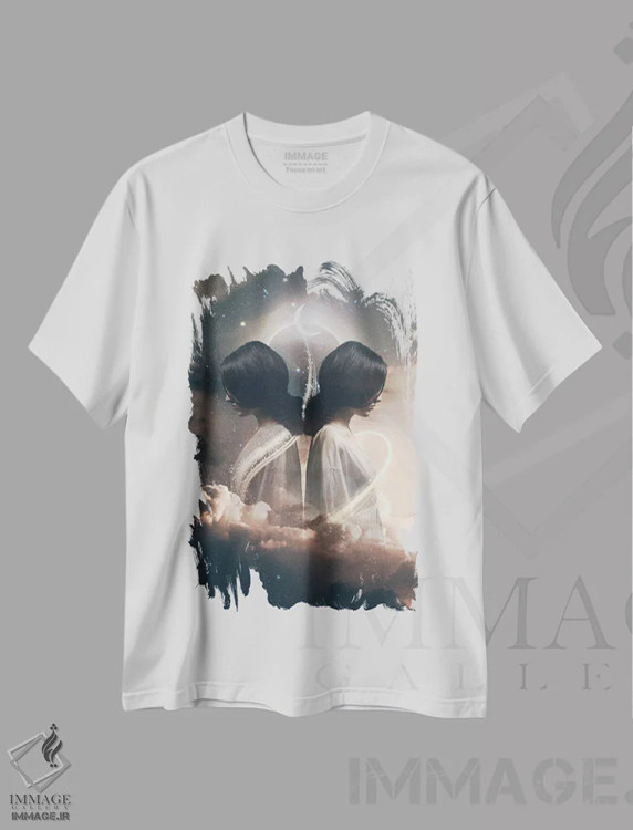 تیشرت سفید طرح دار ماه نو در برج جوزا، عکاسی ترکیبی اثر مدنایت مون ویژوالز | immage.ir