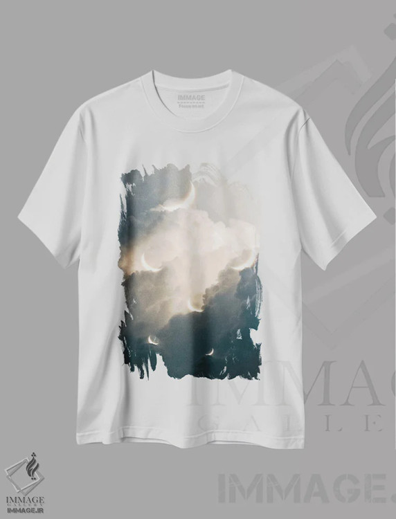 تیشرت سفید طرح دار محل استراحت، تزئینی اثر مدنایت مون ویژوالز | immage.ir