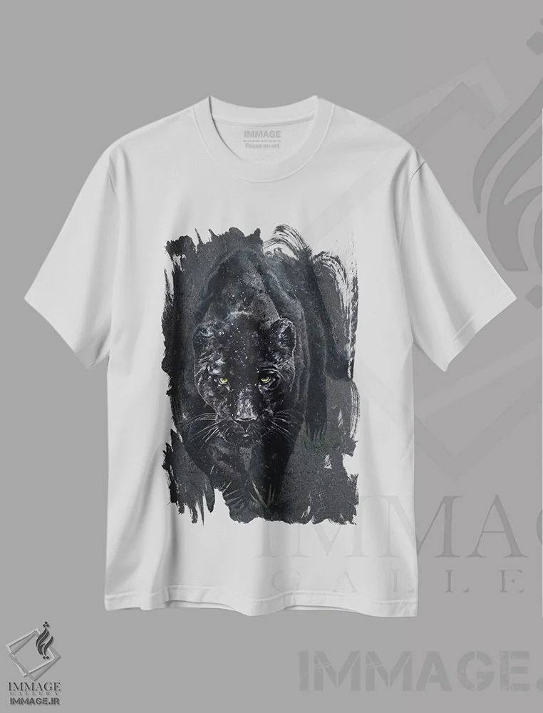 تیشرت سفید طرح دار پلنگ سیاه، مدیوم اثر کنستانتین کالینین | immage.ir