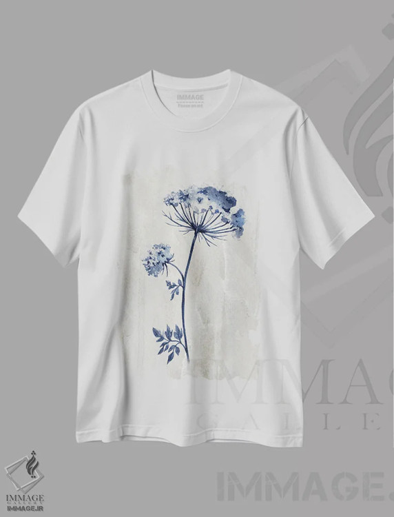 تیشرت سفید طرح دار گیاهان نیلی I، دکور معاصر اثر کنراد ناتسن | فروشگاه ایماژ