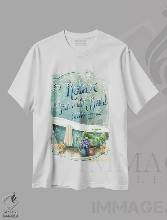 تیشرت سفید طرح دار زمان حمام توست، دکور روستایی اثر کنراد ناتسن | immage.ir