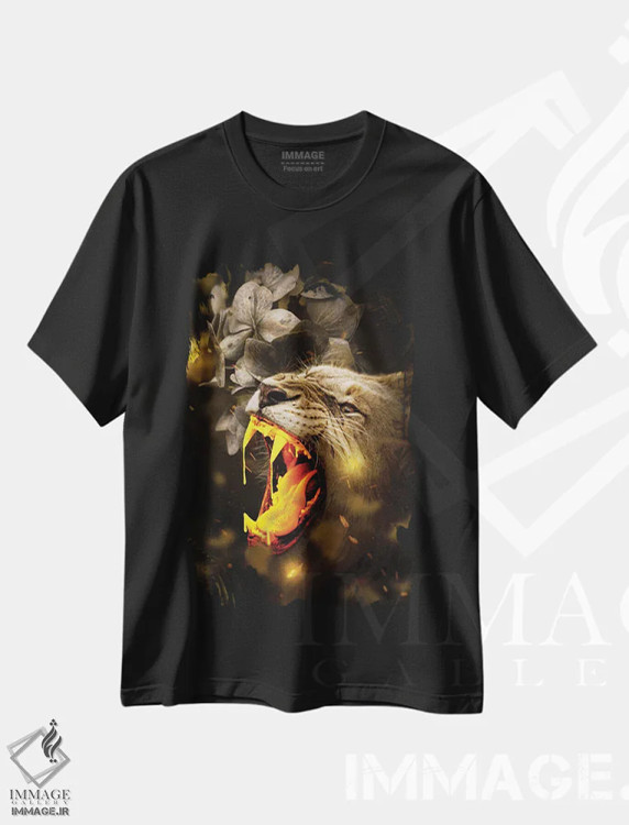 تیشرت مشکی طرح دار شیر طلایی، عکاسی ترکیبی اثر میلوش کارانوویچ | immage.ir