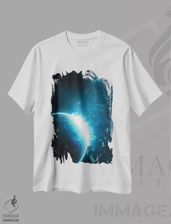 تیشرت سفید طرح دار کهکشان جهان، هنر دیجیتال اثر میلوش کارانوویچ | فروشگاه ایماژ
