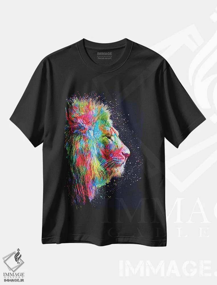 تیشرت مشکی طرح دار شیر رنگارنگ، هنر دیجیتال اثر میلوش کارانوویچ | فروشگاه ایماژ