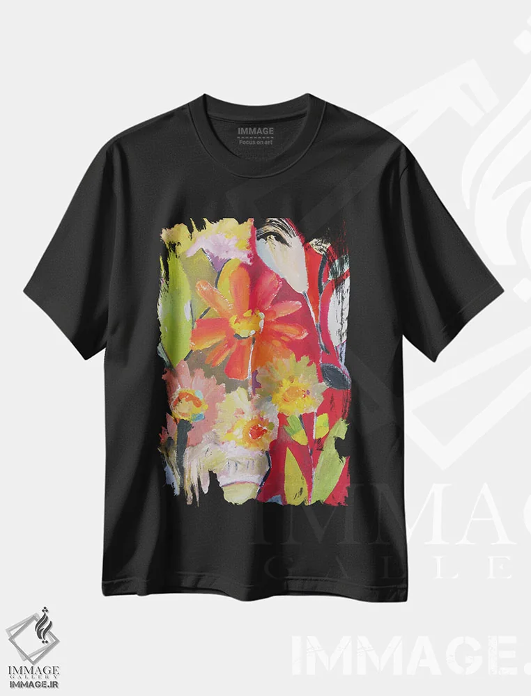 تیشرت مشکی طرح دار زینیا قرمز، تزئینی اثر کیم پارکر | immage.ir