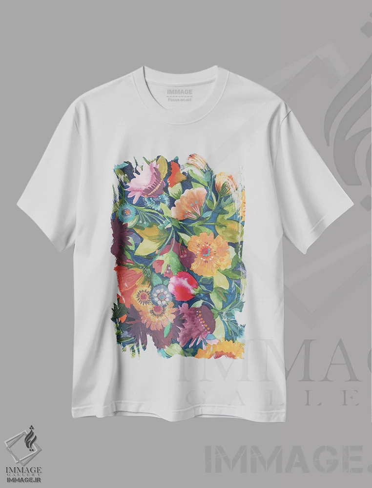 تیشرت سفید طرح دار باغ نیلی، دکور معاصر اثر کیم پارکر | فروشگاه ایماژ