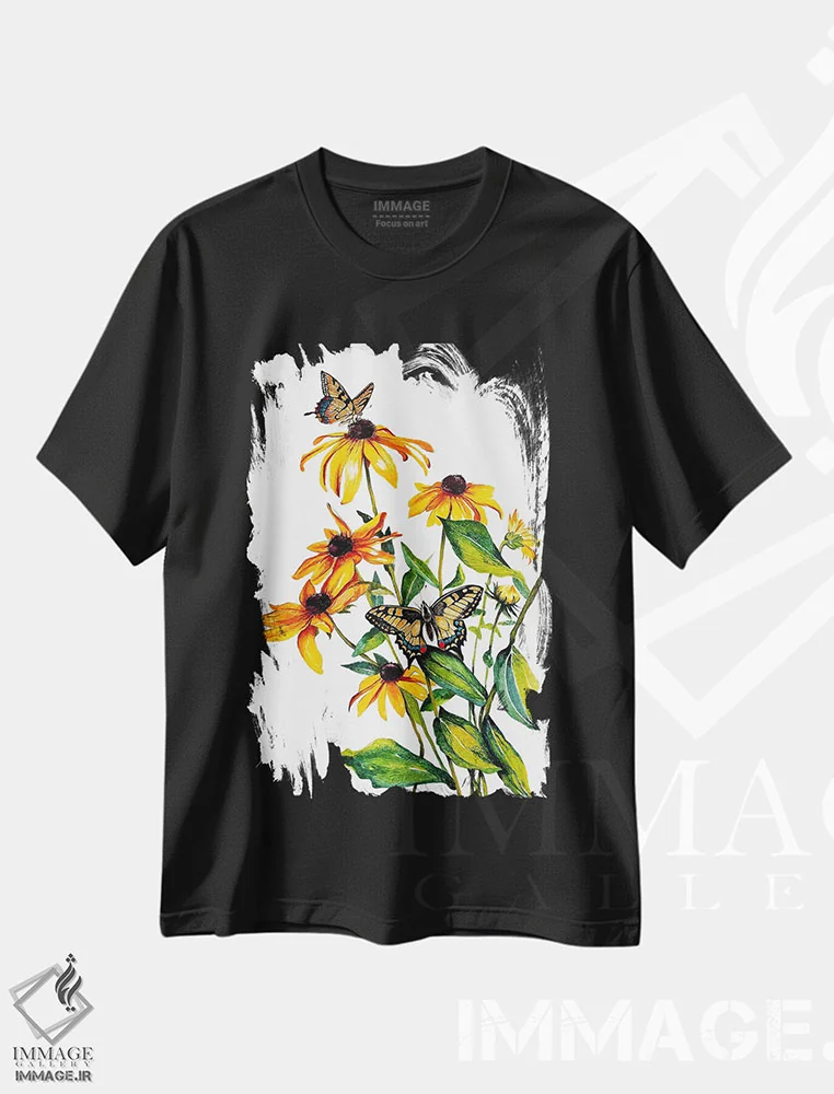 تیشرت مشکی طرح دار گل های وحشی زرد، دکور معاصر اثر کارلی پرولد | immage.ir
