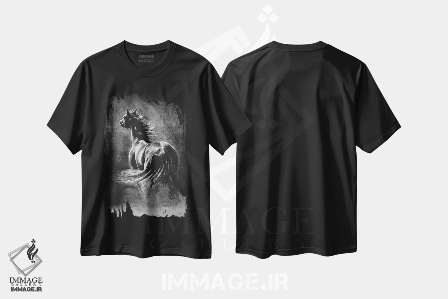 تیشرت مشکی طرح دار اسب با زغال طراحی، مدیوم اثر کارلی پرولد | immage.ir