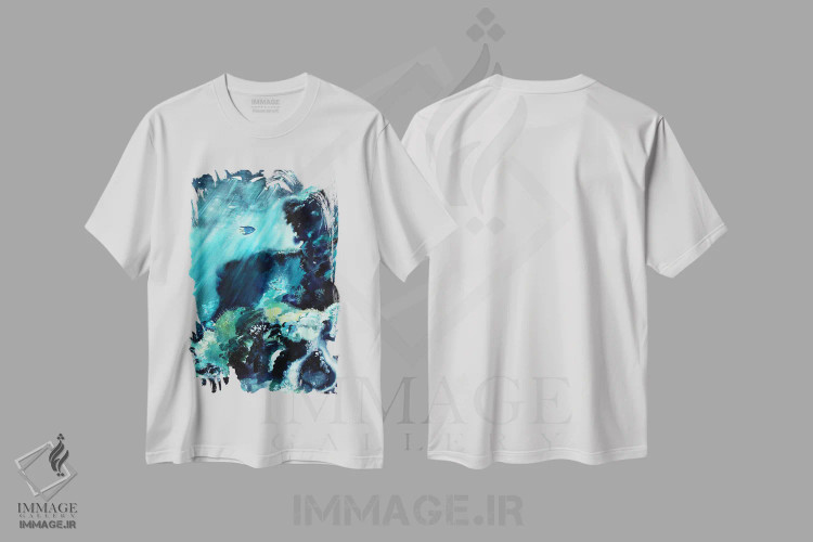 تیشرت سفید طرح دار ماهی در صخره مرجانی، تزئینی اثر کارلی پرولد | immage.ir