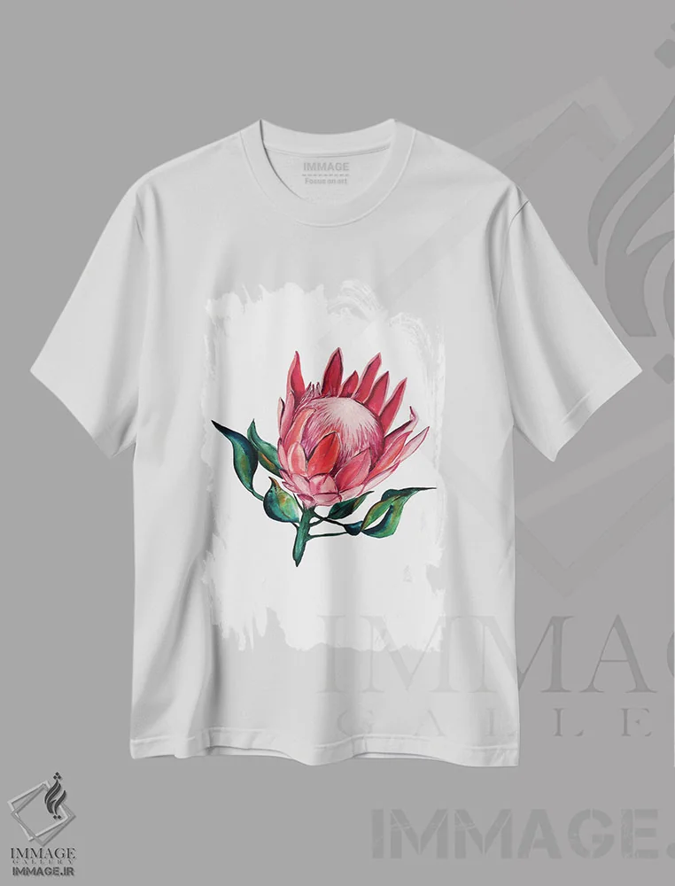 تیشرت سفید طرح دار پروتئا شاه پسند صورتی، تزئینی اثر کارلی پرولد | فروشگاه ایماژ
