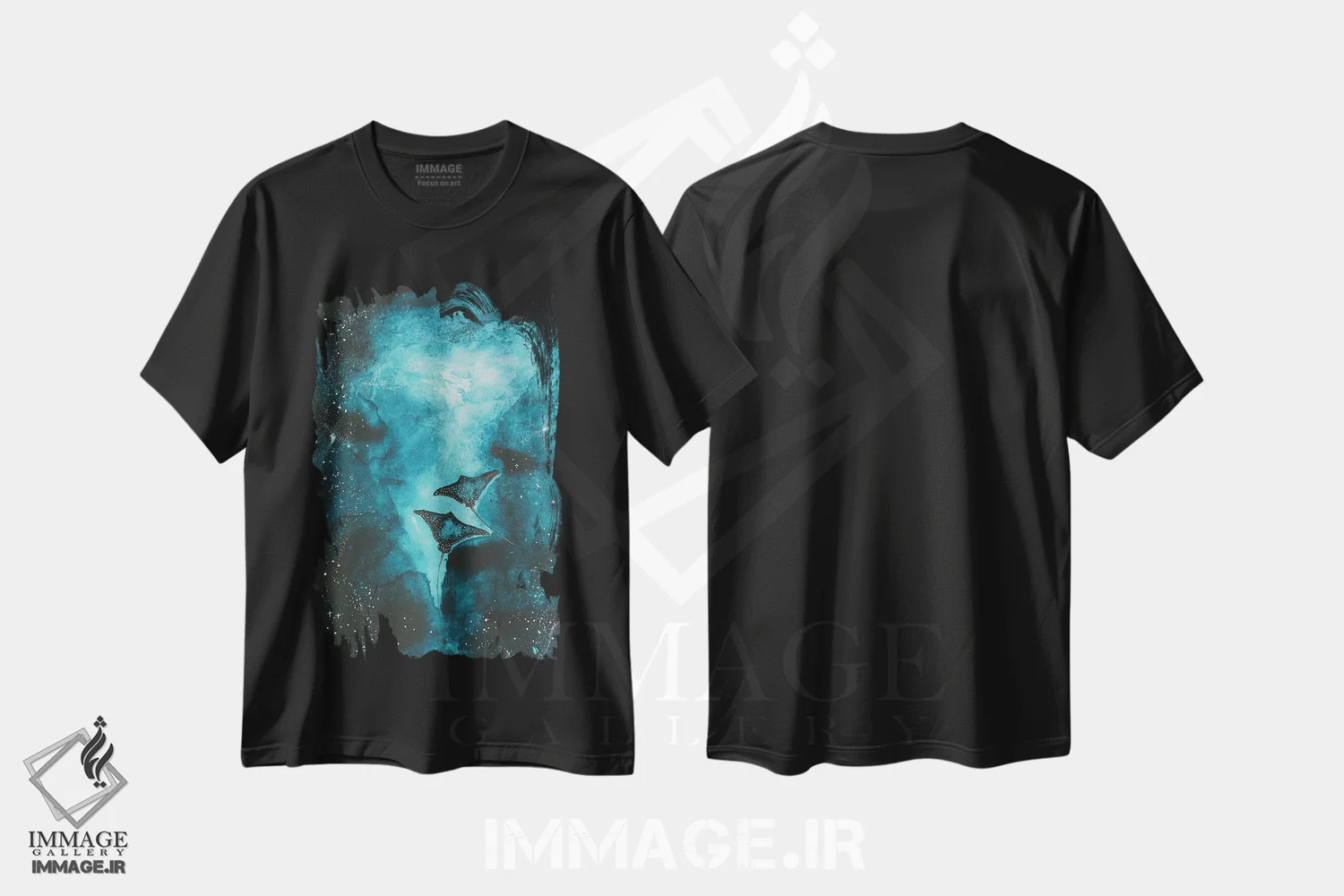 تیشرت مشکی طرح دار مانتارای های کهکشانی، تزئینی اثر کارلی پرولد | فروشگاه ایماژ