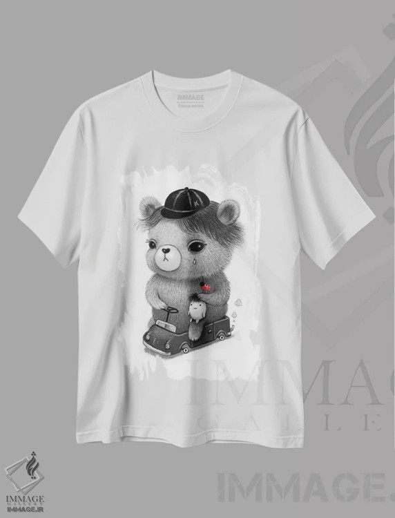 تیشرت سفید طرح دار آکمی، هنر فاخر معاصر اثر کریستین آدام | فروشگاه ایماژ