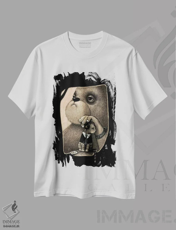 تیشرت سفید طرح دار در حال و هوای احساسی، هنر فاخر معاصر اثر کریستین آدام | immage.ir
