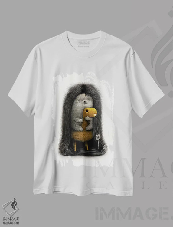 تیشرت سفید طرح دار خردل، هنر فاخر معاصر اثر کریستین آدام | فروشگاه ایماژ