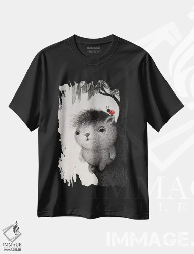 تیشرت مشکی طرح دار نائوزومی، هنر فاخر معاصر اثر کریستین آدام | فروشگاه ایماژ