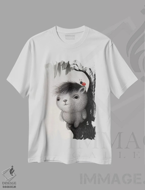 تیشرت سفید طرح دار نائوزومی، هنر فاخر معاصر اثر کریستین آدام | immage.ir