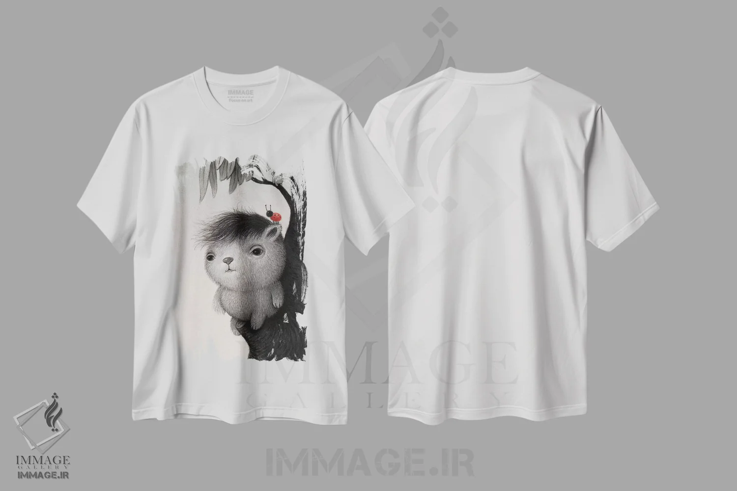 تیشرت سفید طرح دار نائوزومی، هنر فاخر معاصر اثر کریستین آدام | immage.ir