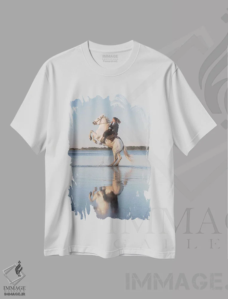تیشرت سفید طرح دار فرشتگان سفید کامارگ IV، مدیوم اثر دنیل کردان | فروشگاه ایماژ
