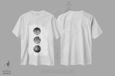 تیشرت سفید طرح دار سه فاز ماه، نقاشی و تصویرگری سیاه و سفید اثر کاری سلون | فروشگاه ایماژ