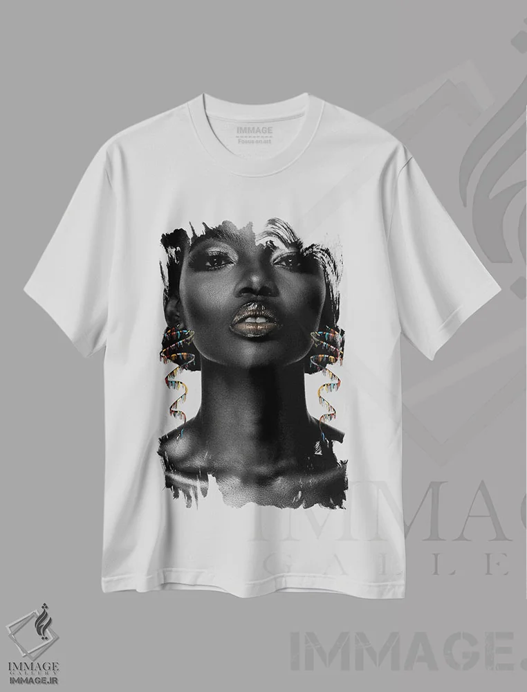 تیشرت سفید طرح دار کالیدا II، هنر آمریکایی آفریقایی تبار اثر کارن اسمیت | immage.ir