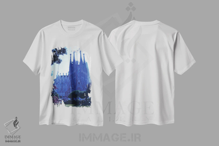 تیشرت سفید طرح دار ساگرادا بارسلونا، مدیوم اثر کاترینا بورتسووا | immage.ir