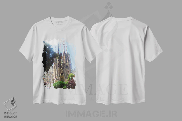 تیشرت سفید طرح دار ساگرادا بارسلونا، مدیوم اثر کاترینا بورتسووا | فروشگاه ایماژ