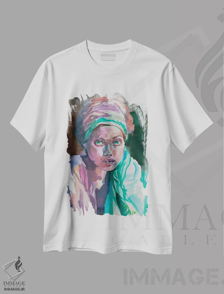 تیشرت سفید طرح دار دختر با شال، هنر فاخر معاصر اثر کاترینا بورتسووا | فروشگاه ایماژ