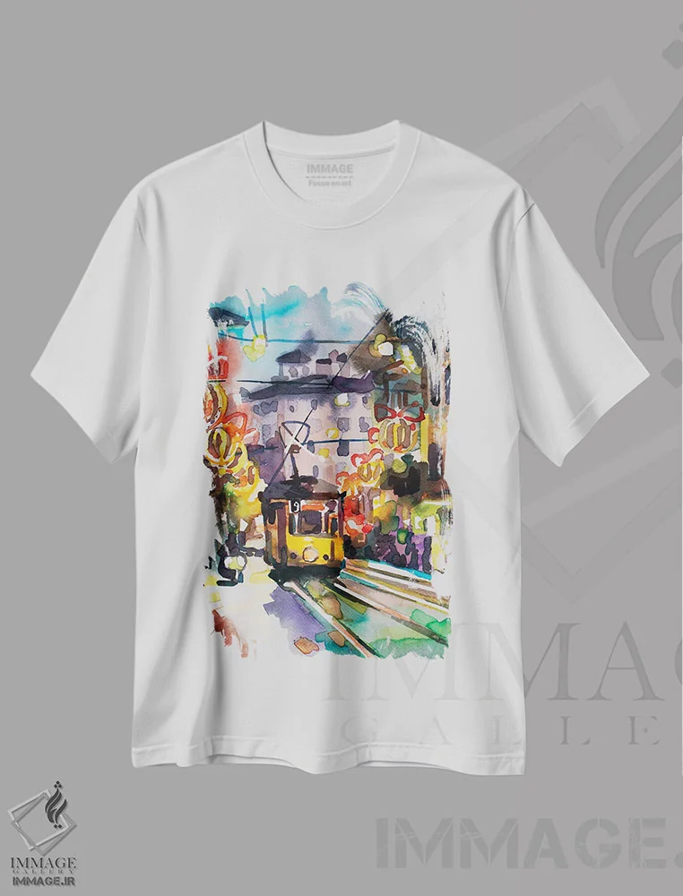 تیشرت سفید طرح دار کریسمس در میلان، دکور تعطیلات اثر کاترینا بورتسووا | immage.ir