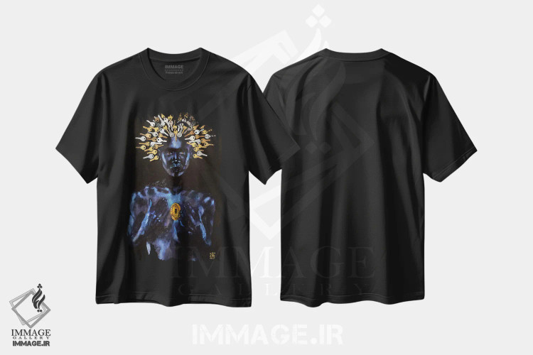 تیشرت مشکی طرح دار در مخفی، هنر آمریکایی آفریقایی تبار اثر کاترینا بورتسووا | فروشگاه ایماژ